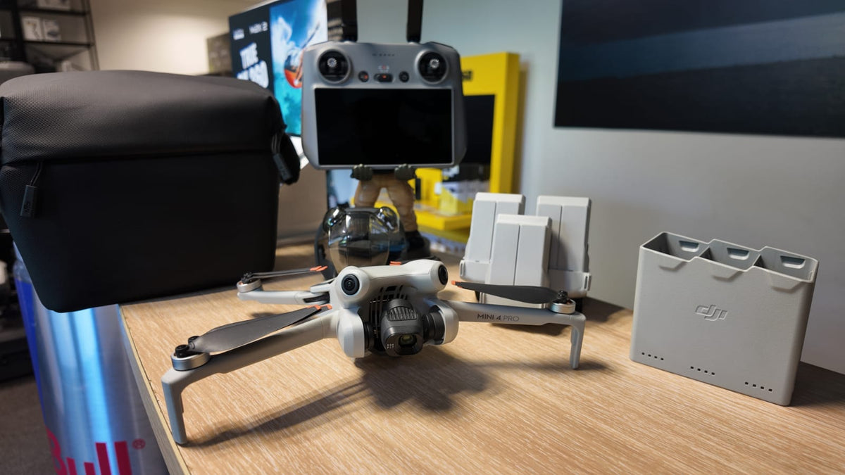 DJI MINI 4 PRO FLY MORE COMBO PLUS (DJI RC 2)