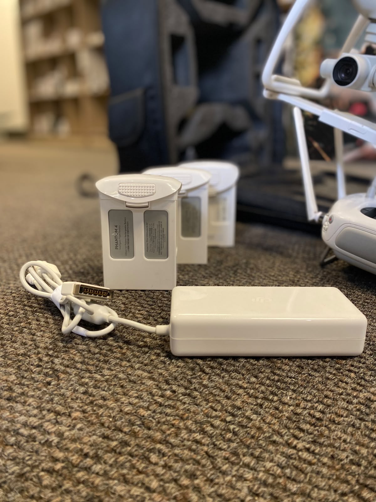 DJI Phantom 4 Standard (3 batteries) - Pre loved